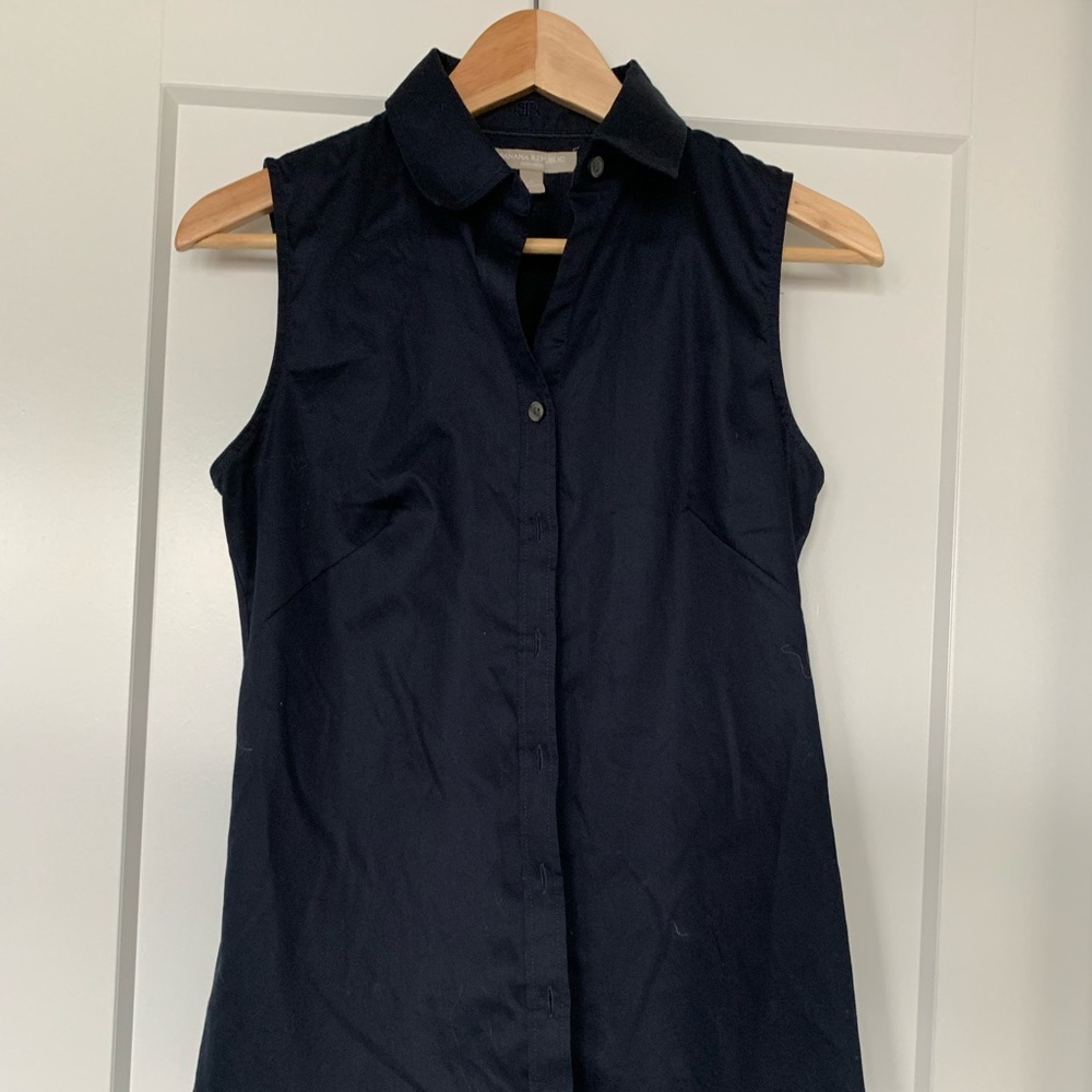 Banana republic sleeveless blouse